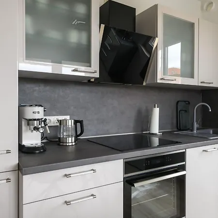 Appartement Ma Luxus Nr- 2 Mit Meerblick Und Parkplatz Fuer 2-2 Persone By Interhome *