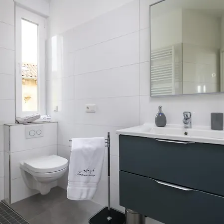 Ma Luxus Nr- 2 Mit Meerblick Und Parkplatz Fuer 2-2 Persone By Interhome Appartement *